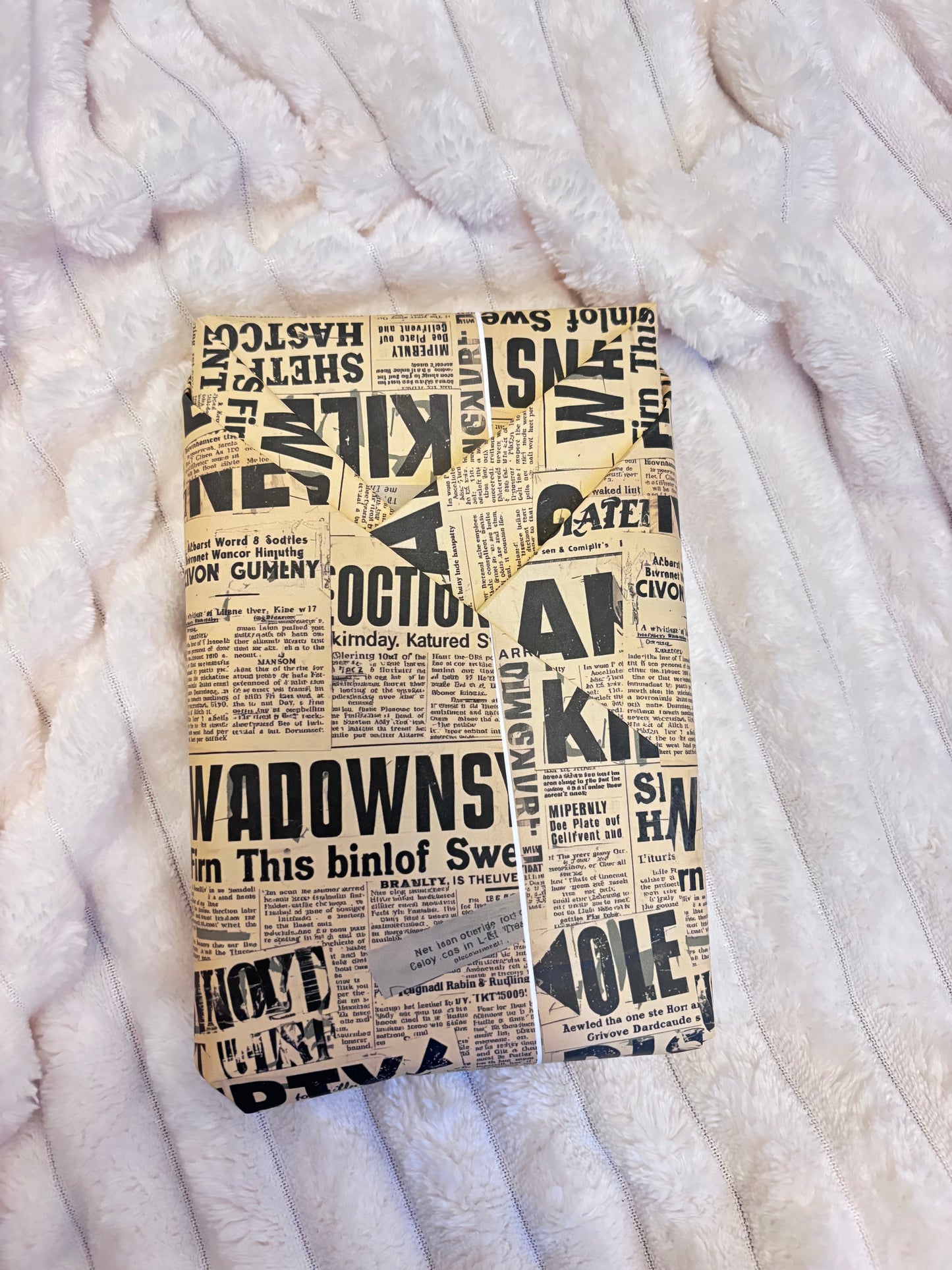 ✨ Blind Date with a Book  – Surprise Book & Treats Bundle ✨